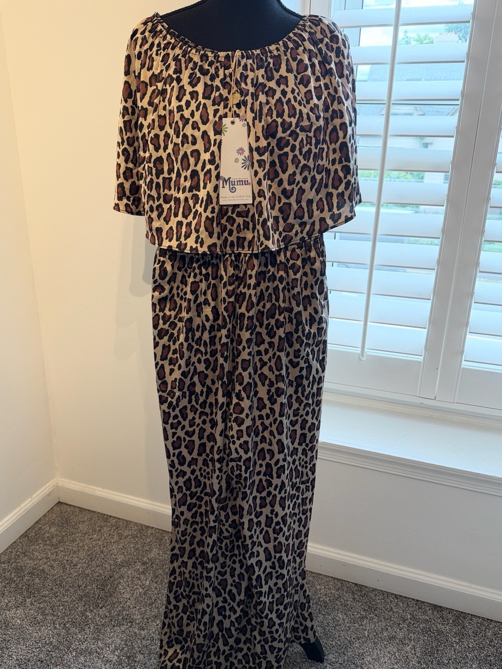 Show me your Mumu Maxi jumpsuit in Leopard Print size XL